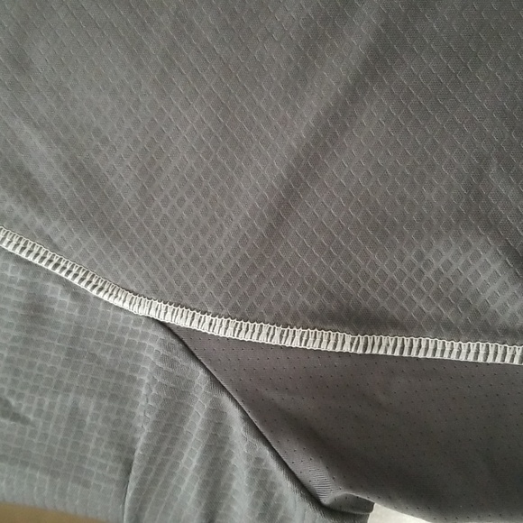 New Reebok Performance T-Shirt - Picture 10 of 11